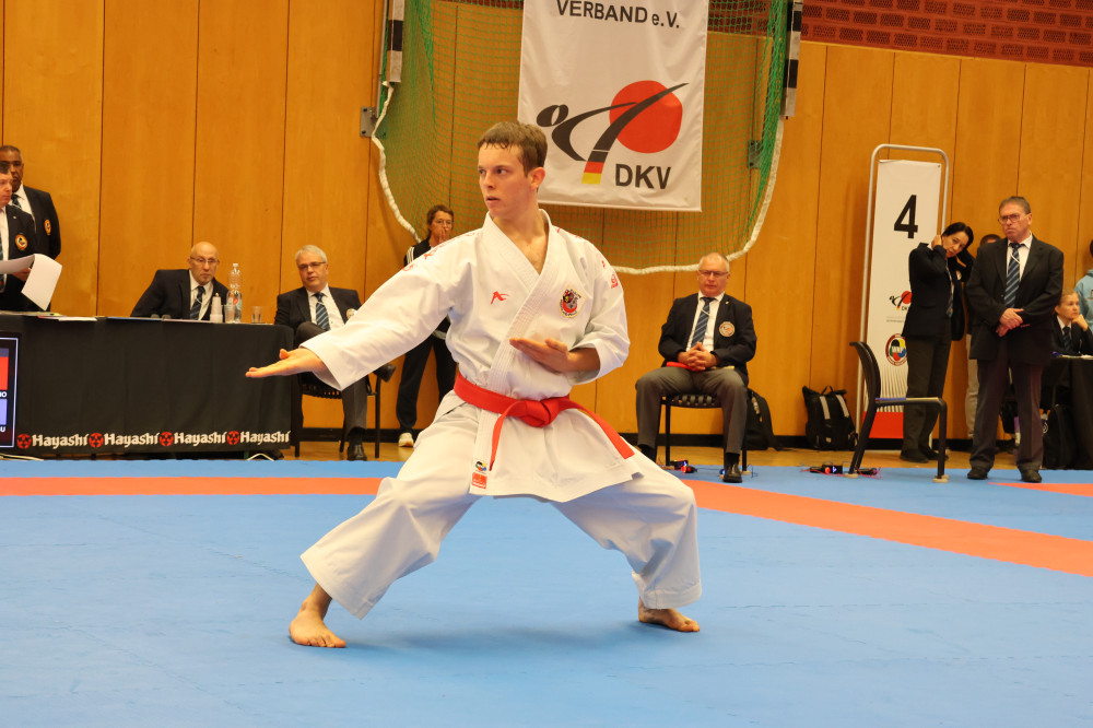 U21-03